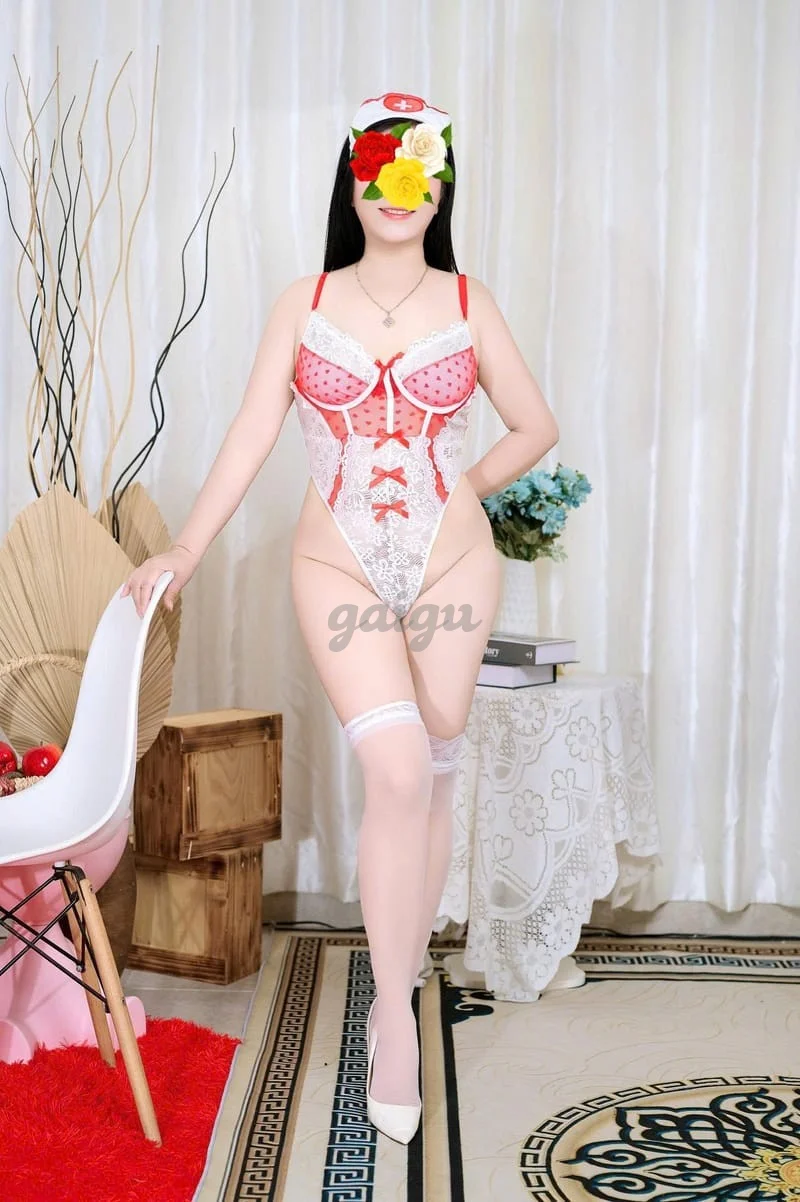 Kiều Trang cô giáo tình dục