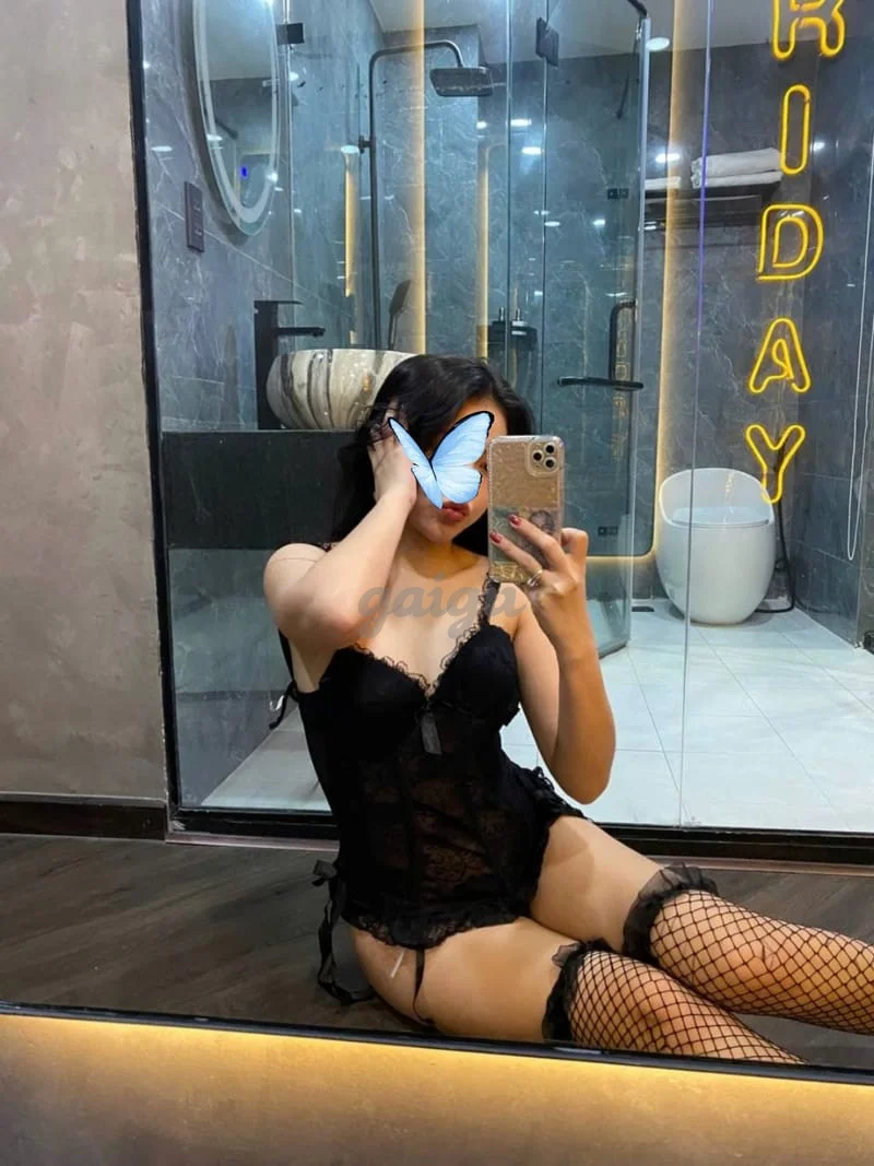 NEW ⭐ MINH CHÂU VÚ BỤ MÔNG TO MỘNG NƯỚC