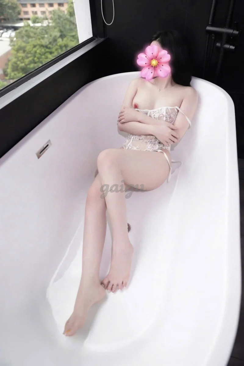 NGỌC NHI BABY SKILL ĐIÊU LUYỆN CHIẾC LƯỠI THẦN KỲ