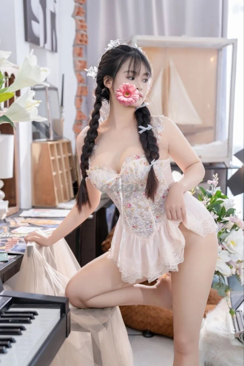 ❤️HOT CLIP SEX❤️ BÉ HỒNG VẺ ĐẸP TRONG SÁNG LẦN ĐẦU ĐI LÀM CỰC CHIỀU KHÁCH