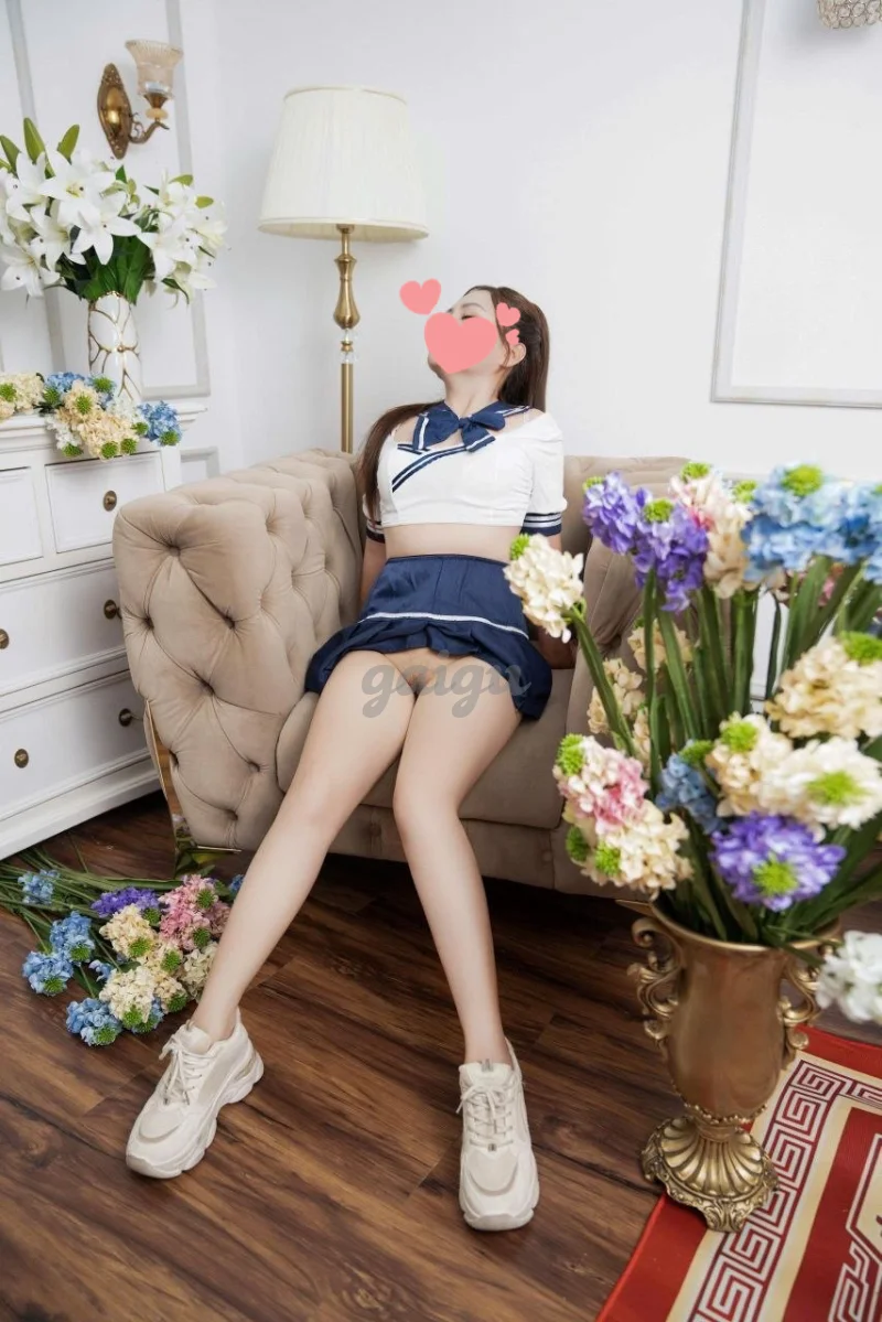 Thảo Tina THẦN DÂM SG QUẤY HẾT MÌNH