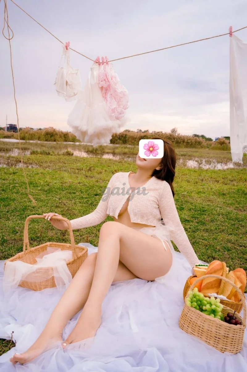 Bé thanh sexy đỉnh cao  của sex chiều khách hết mình