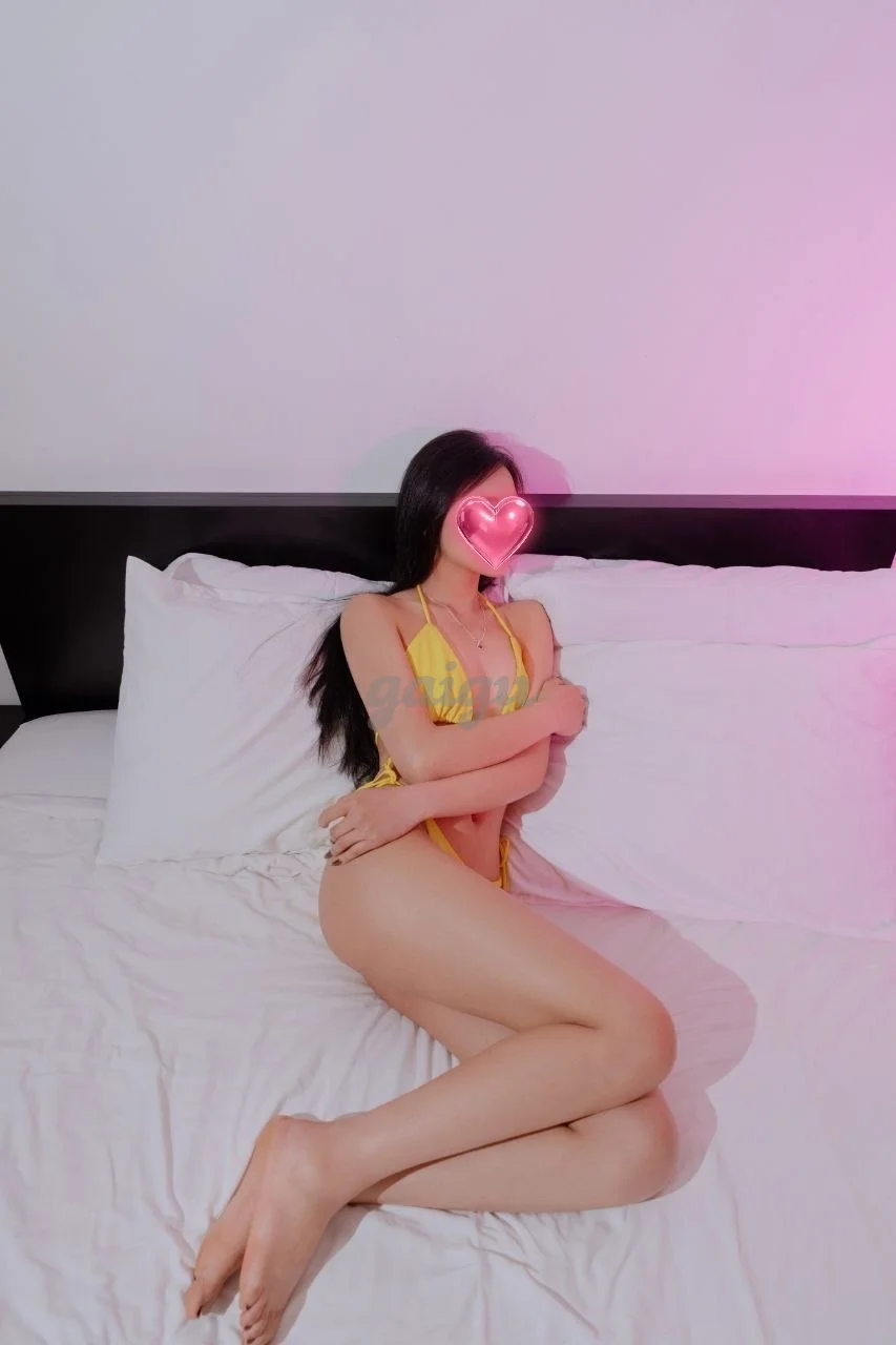 New🍃Trâm Anh - 2k7 Hàng non tơ - Face Xinh Non - Chân Dài