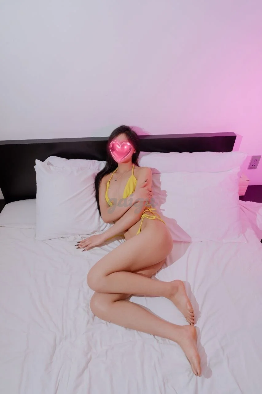New🍃Trâm Anh - 2k7 Hàng non tơ - Face Xinh Non - Chân Dài