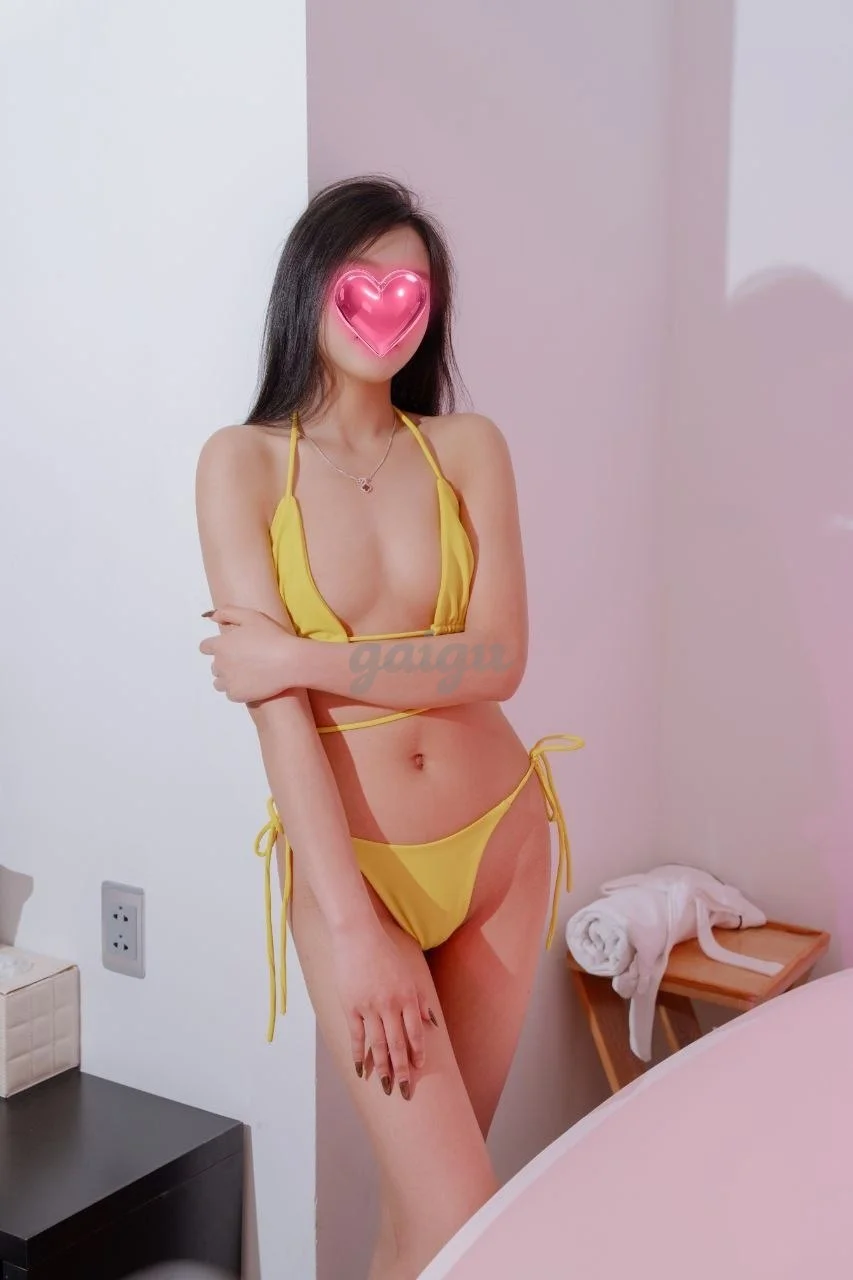 New🍃Trâm Anh - 2k7 Hàng non tơ - Face Xinh Non - Chân Dài