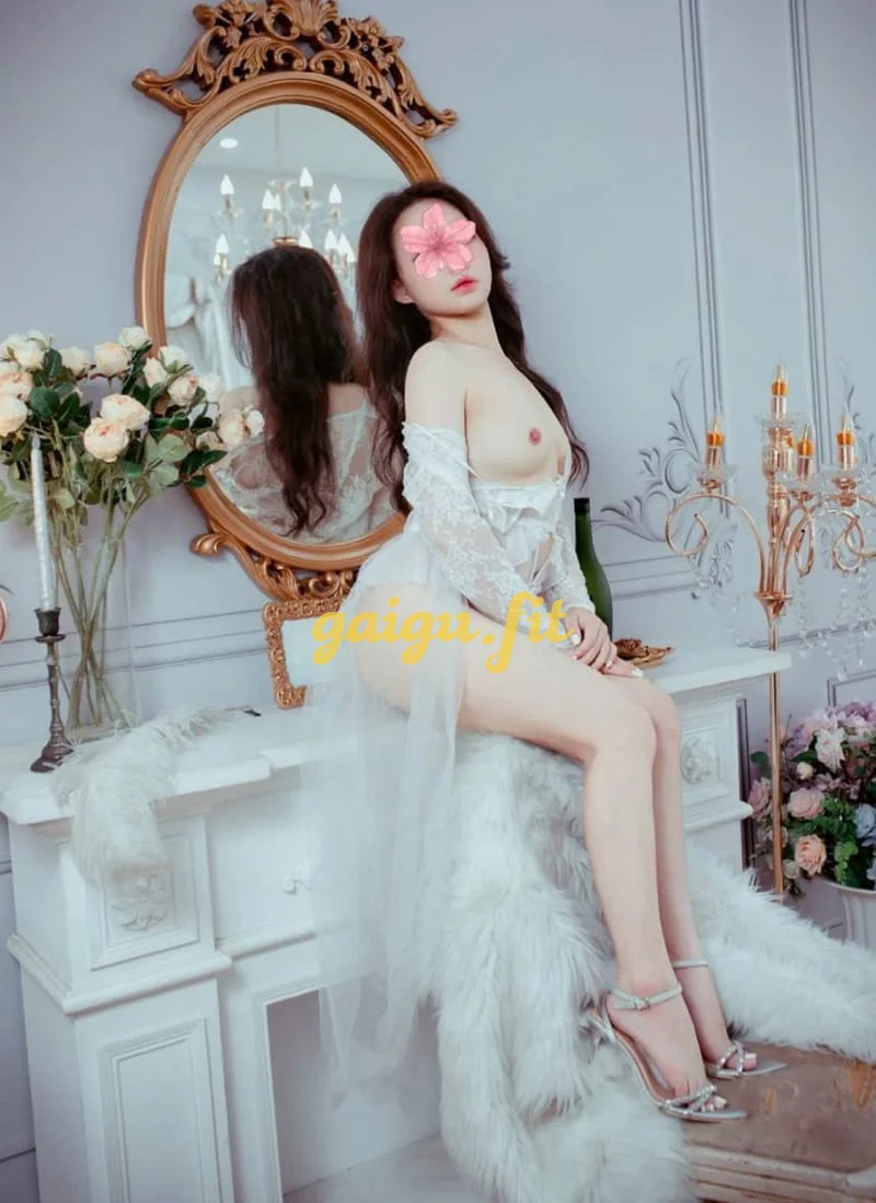 _Kiều Vy 2k3✅ Mông To Cong , Bím Khít , Nước Thơm