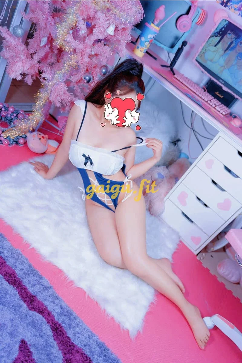 {} ❤️Thu Thuỷ❤️ Em gái 2k, da trắng, face cực xinh