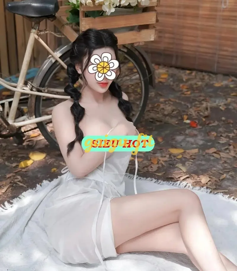 Bé Min -Vũ nữ chân dài nghe tên đã thích, thưởng thức là mê