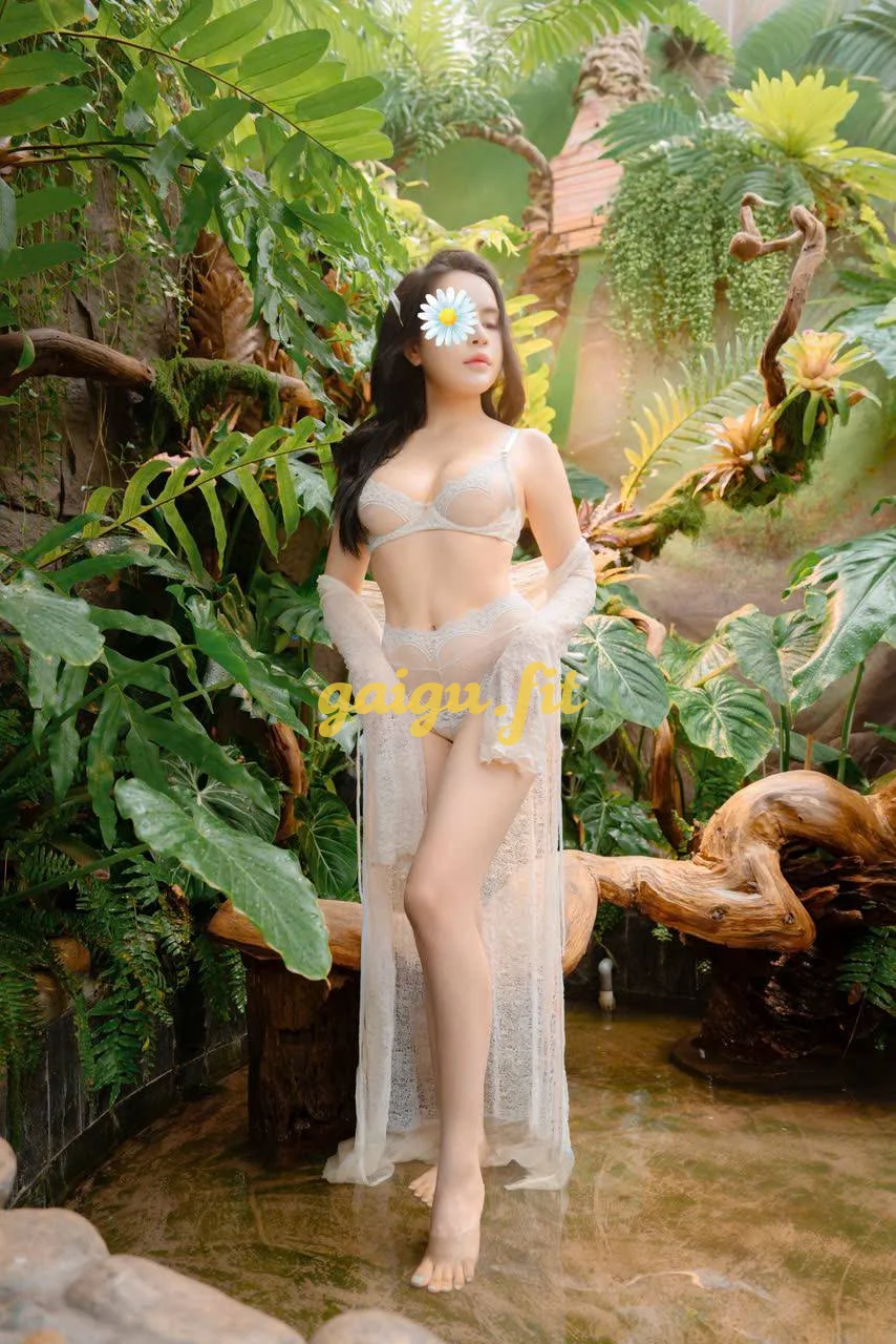 Thanh Hà _ Gái xinh chiều khách, body nóng bỏng