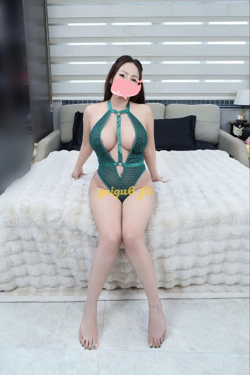 Ruby- em hàng nhẹ nhàng , ngoan dâm hợp tác!!!