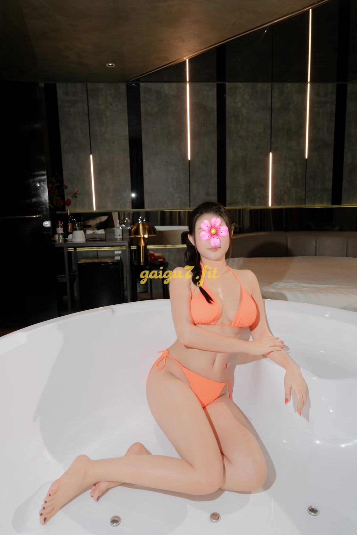 HOTGIRL❤️ GIA HÂN 168cm ❤️XINH XẮN CUTE ĐÁNG YÊU VÚ BÍM NUỘT NÀ