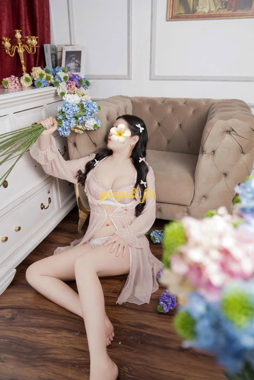 NGÂN :MỚI LÊN SÓNG MỘT EM SIÊU PHẨM GÁI - CƠ THỂ NGỌT NGÀO NÓNG BỎNG ,CẢM XÚC BẤT TẬN MỌI CON CHIM.
