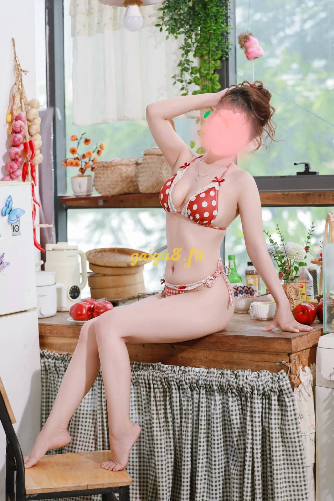 Bé Lan 99 lần đầu đi làm