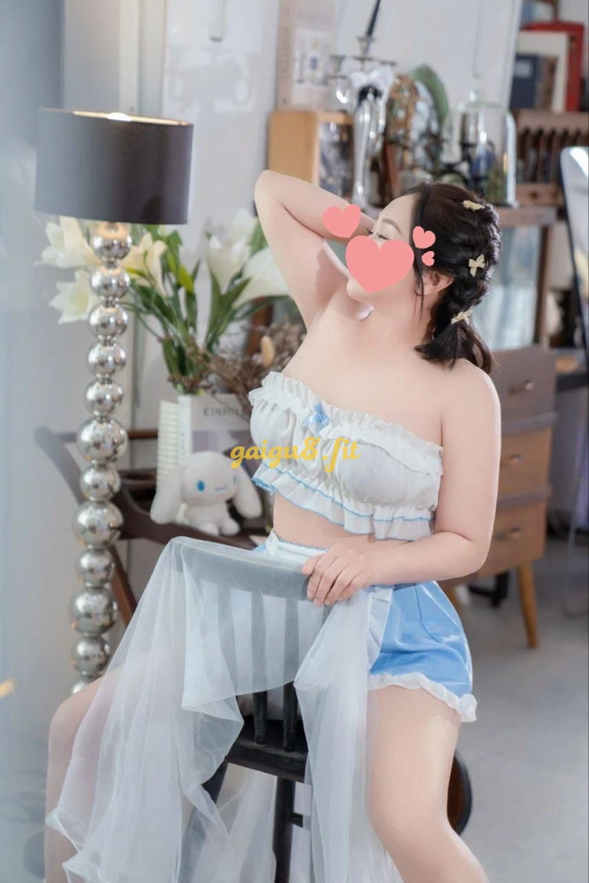 LY CHUPY MÚP DÂM SEVICE CỰC PHÊ