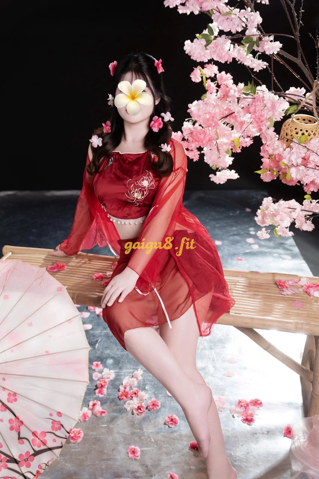 Tuyết Nhi:HÀNG SIÊU NGON, DA TRẮNG , DÁNG XINH BÚ LIẾM CỰC PHÊ