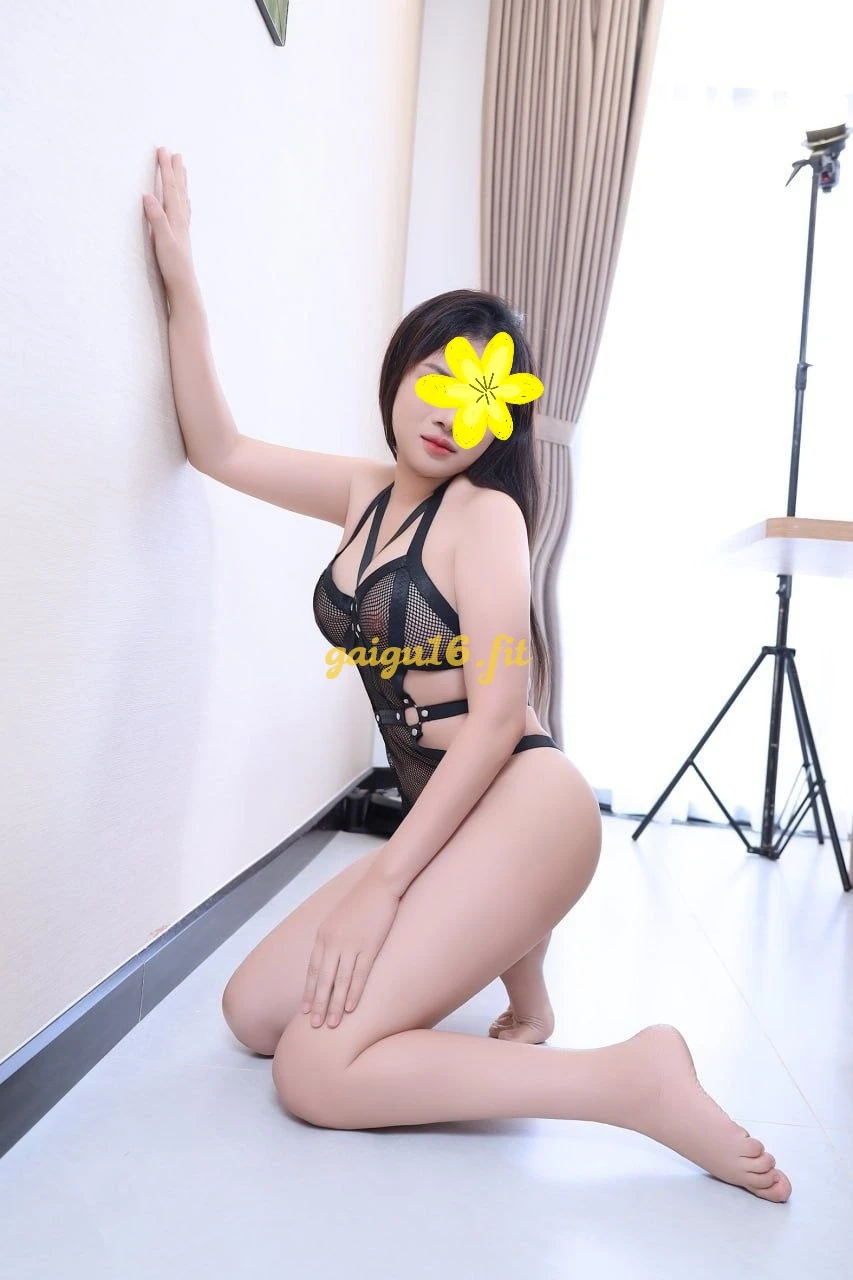 Mỹ Trinh da trắng mặt xinh gặp là ghiền.