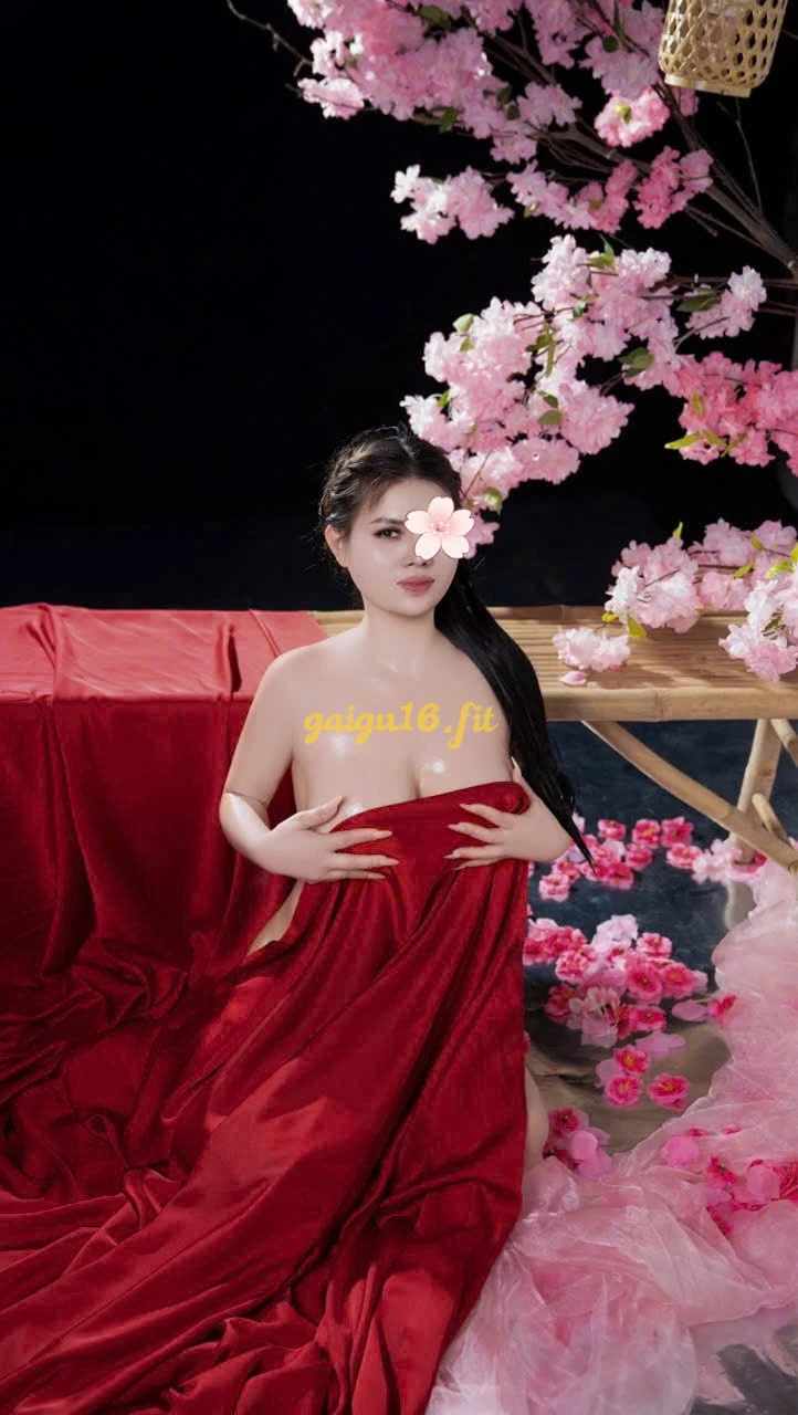 Phương Trinh:Dâm nữ vú to tình cảm - Dễ thương ngọt ngào