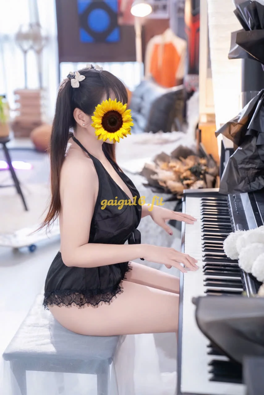 Thu Hà ♥️ Vú to ♥️Chiều khách