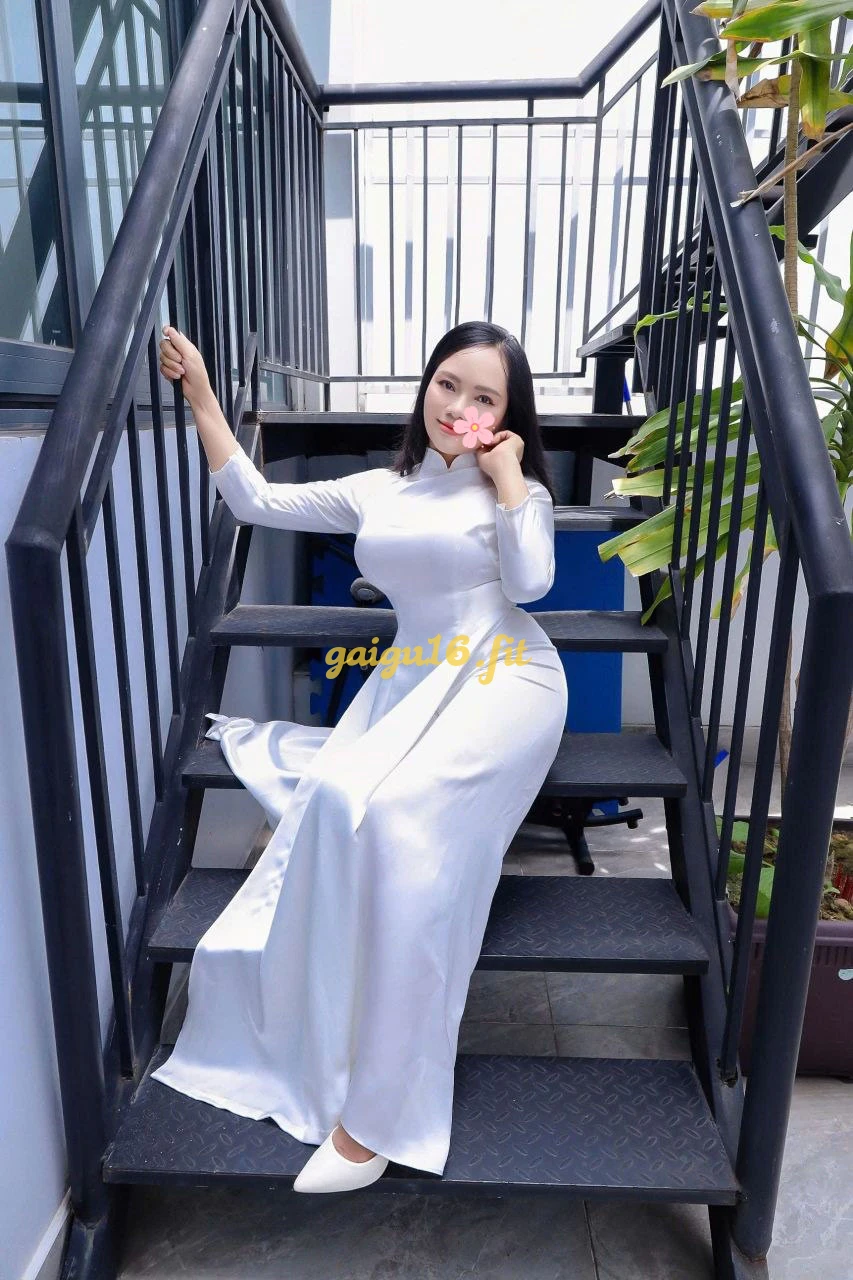 ❤️CÔ GIÁO HƯƠNG GIANG❤️ GÁI DÂM CHIỀU CHUỘNG NHƯ NGƯỜI TÌNH