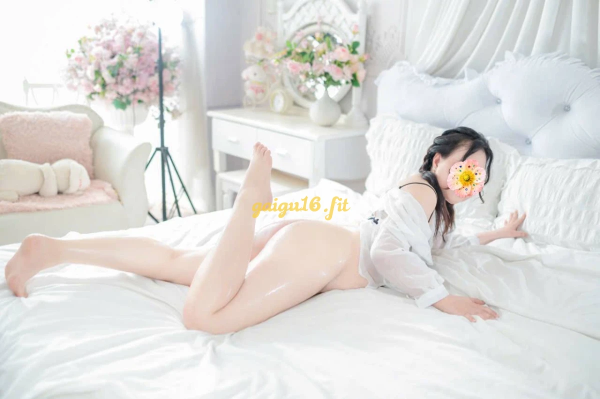 ❤️YẾN VY❤️ BÉ MỚI VÀO NGHỀ TÌNH CẢM CHIỀU KHÁCH NHƯ NGƯỜI YÊU