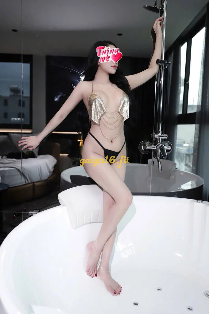 ❤️ THANH THANH - Bé Teen xinh dâm - Body quá ngon - Service ngon
