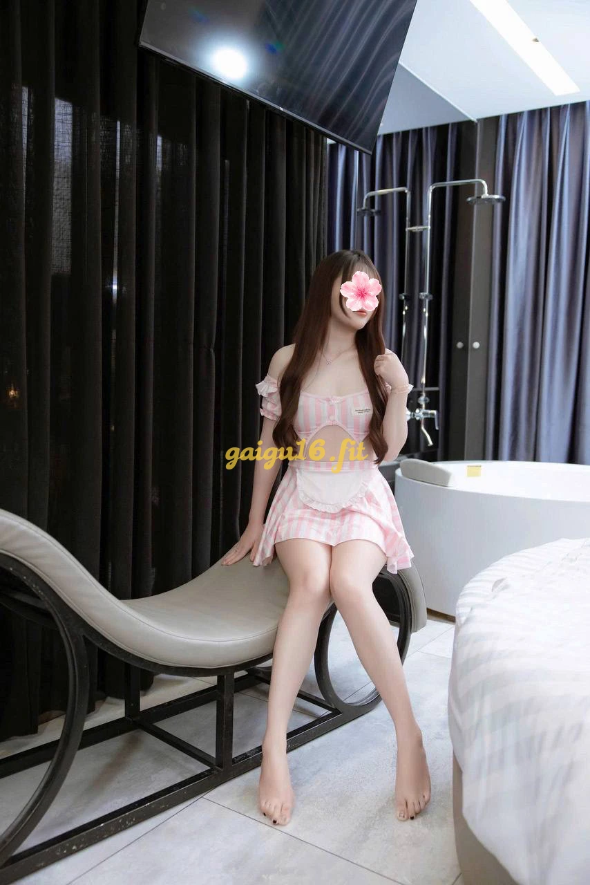 ❤️Kim Yến_da trắng vếu cực đẹp luôn, chim rất đã nhìn hàng họ mê li❤️