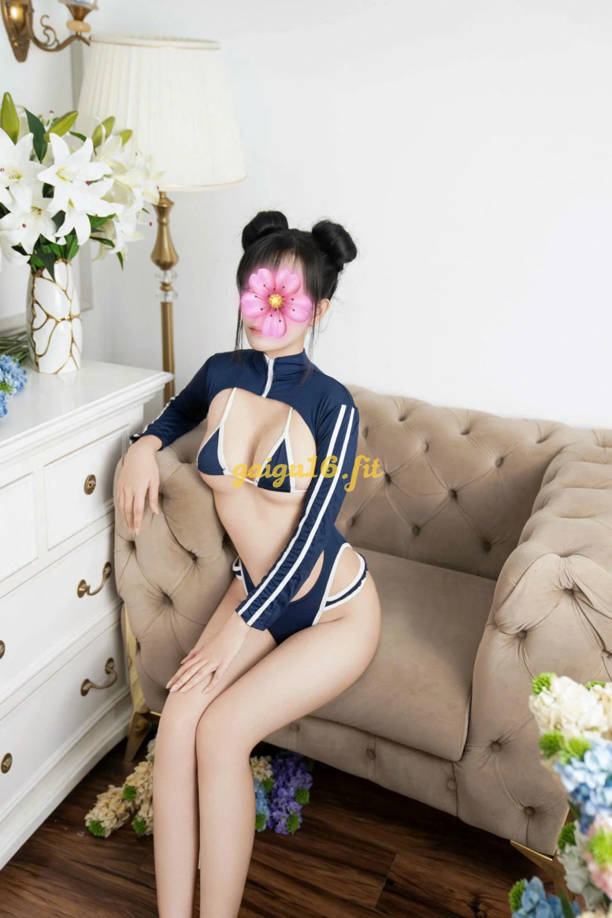 HOTGIRL LINH LAN  CUTE XINH VÚ BƯỚM NON TƠ LỒN BÓT LÀM TÌNH PHÊ CHIỀU KHÁCH