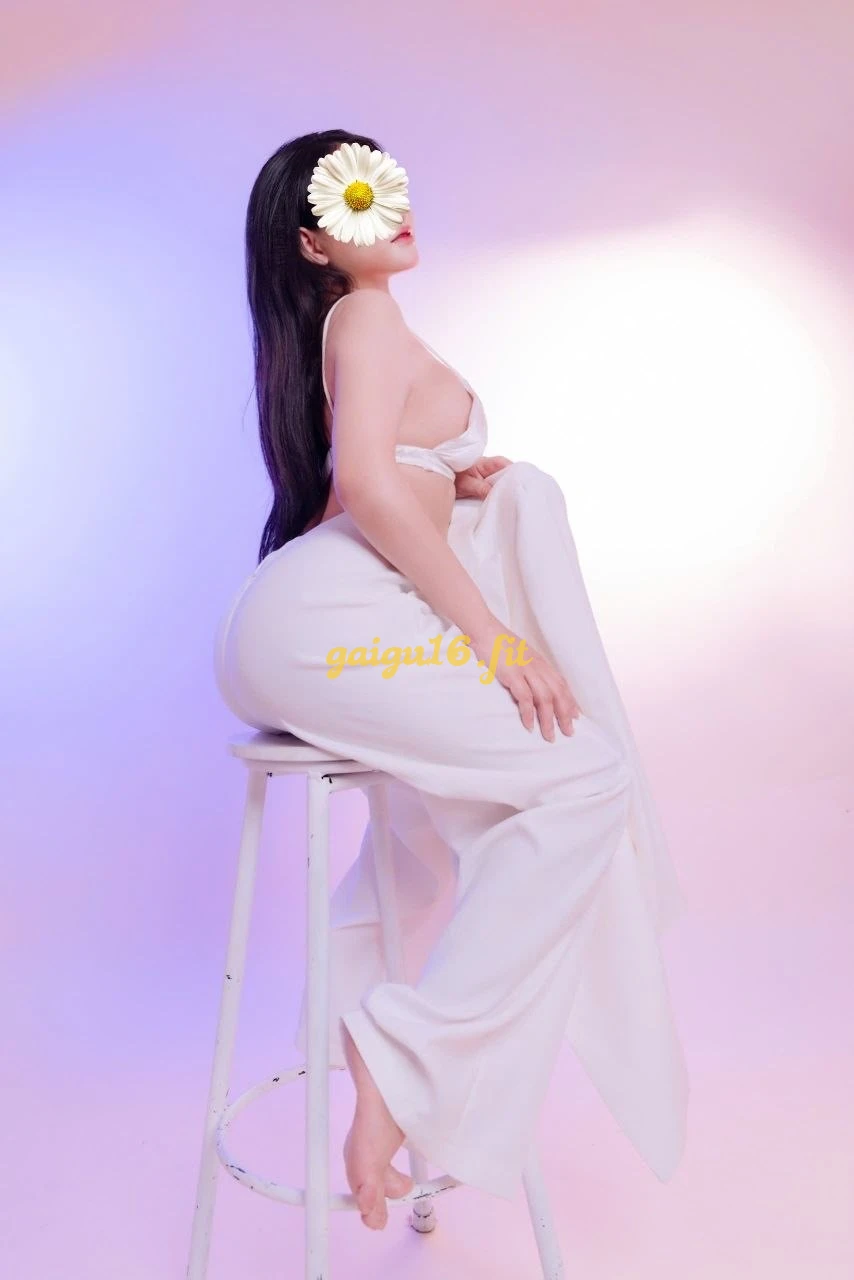 Reup Bé Ngân - Body Căng Mọng , Gợi Cảm Sexy , Siêu Dâm Đãng