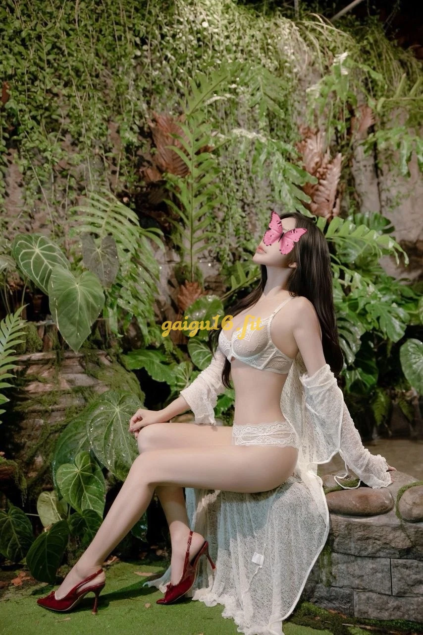 HOT GIRL❤️KIM LYNH❤️HÀNG NGON-BODY HẤP DẪN,CHẤT LƯỢNG CAO