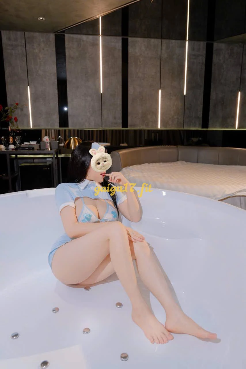 RUBY 🔥MẶT XINH DA TRẮNG VÚ TO LÀM TÌNH ĐẮM SAY