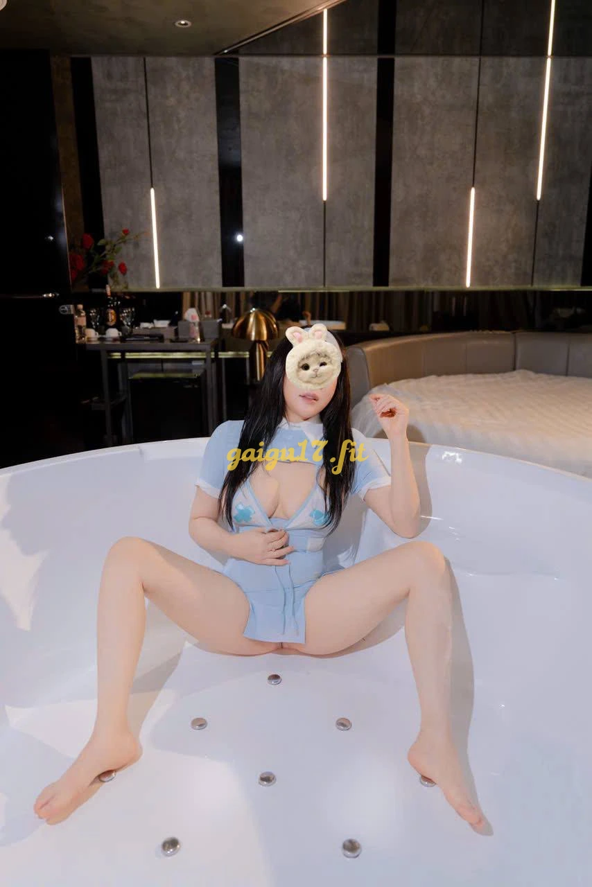 RUBY 🔥MẶT XINH DA TRẮNG VÚ TO LÀM TÌNH ĐẮM SAY