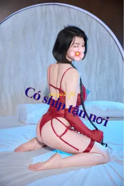 Linh Linh_ Mặt xinh, dáng đẹp, làm tình phê