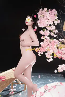 Tuyết Nhi:HÀNG SIÊU NGON, DA TRẮNG , DÁNG XINH BÚ LIẾM CỰC PHÊ