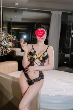 TINA 🌸🌸🌸- GÁI MIỀN TÂY VẺ ĐẸP RẠNG NGỜI - VÚ TO MÔNG MẨY
