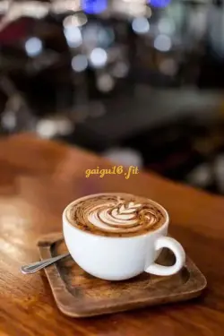 Hà vy cô gái xinh ngoan nhiệt tình yêu nghề