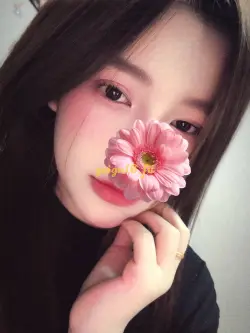 Tiểu Lan- em mơn mởn , vú to tròn đẹp tuyệt vời , nhẹ hàng hấp dẫn!!!