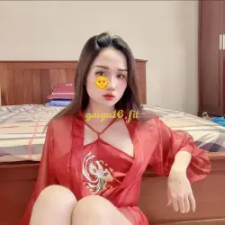 Quỳnh Anh_siêu mẫu vô cùng xinh đẹp với quả body căng đét